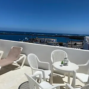 Mirador Del Muelle House Hostel